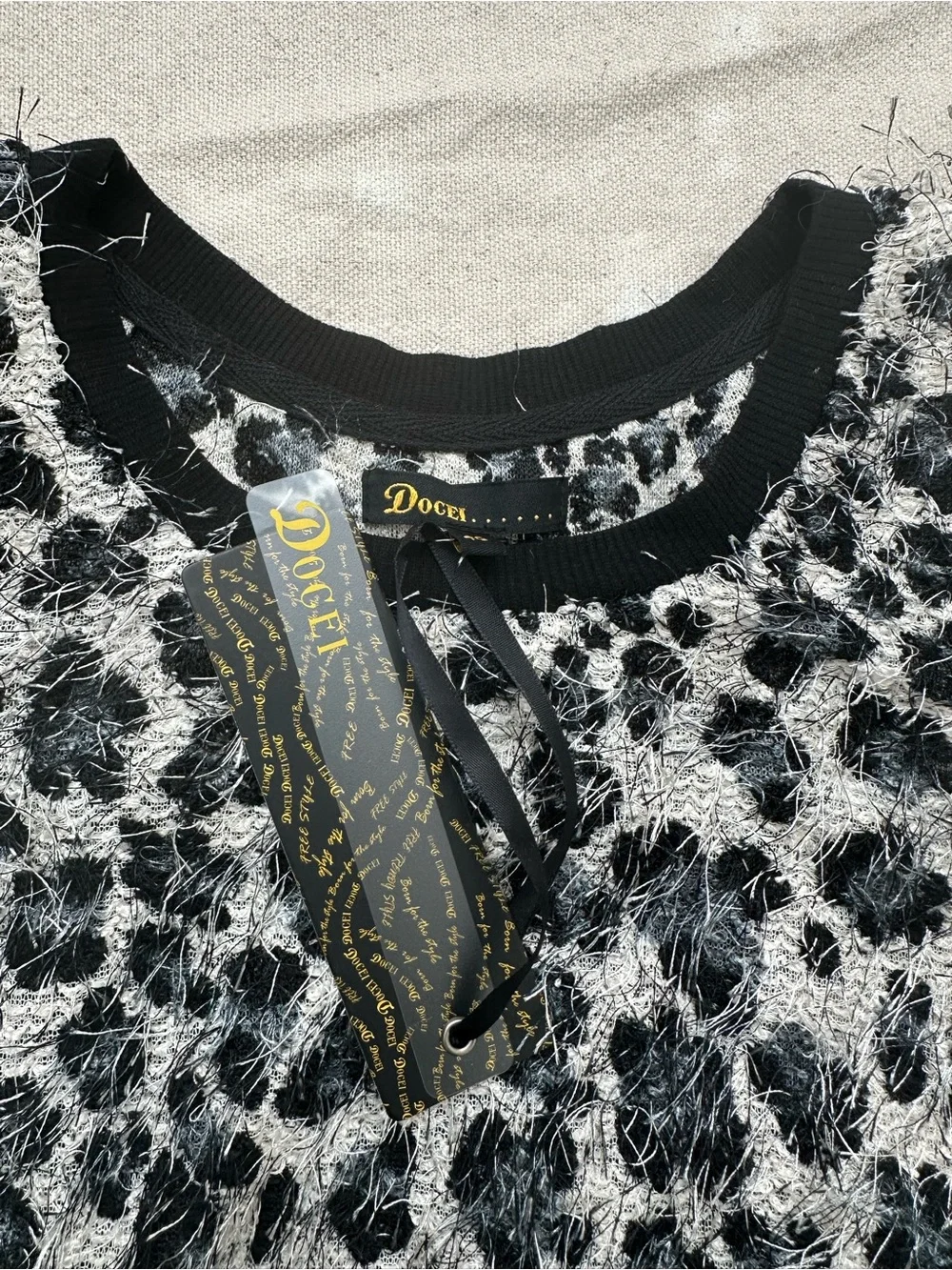 NWT DOCEI Black/White Eyelash Leopard Contrast Pleated Back Blouse Size S/M